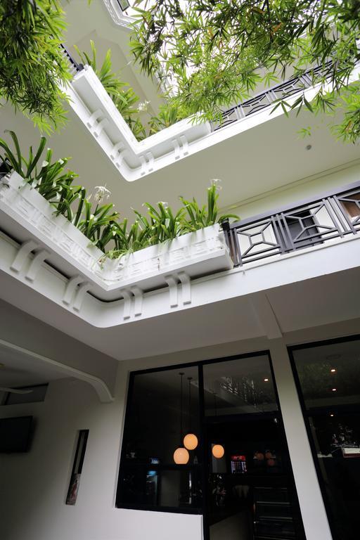 Bamboo9 Boutique Hotel Phnom Penh Exterior photo